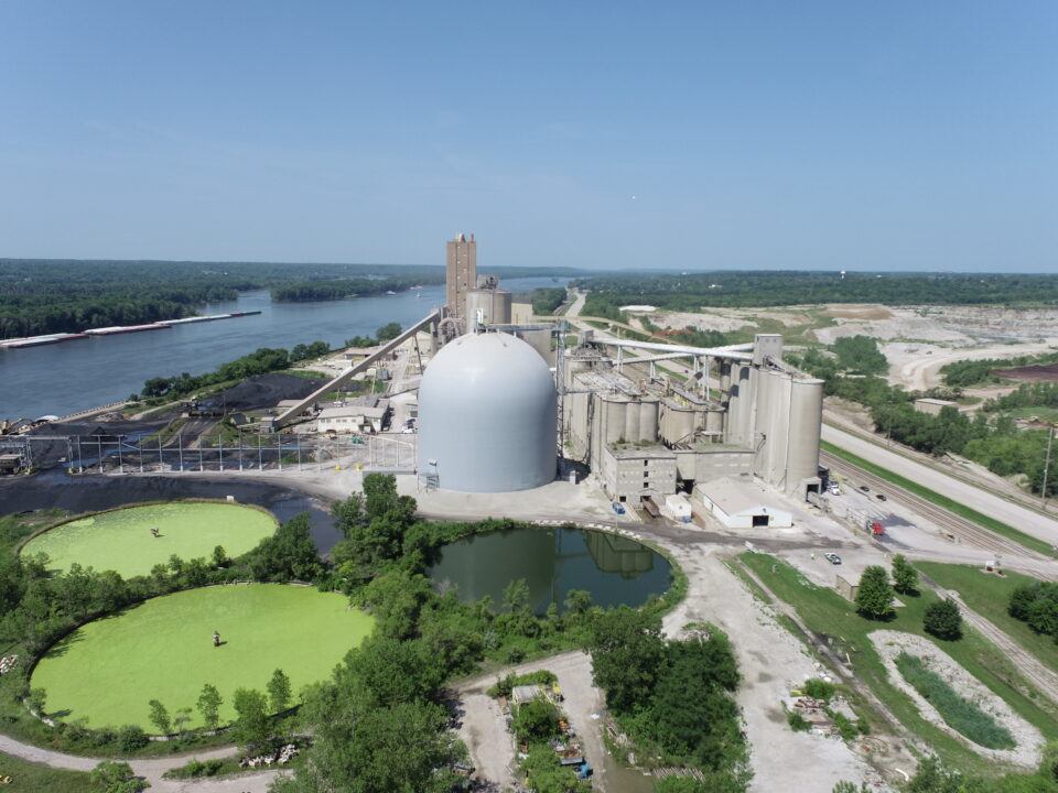 Continental Cement Co., Davenport, Iowa, USA